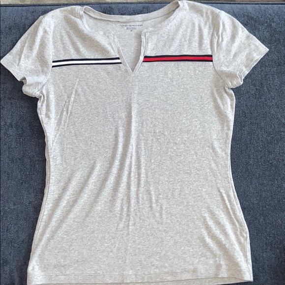 tommy hilfiger tee shirt - Picture 1 of 3